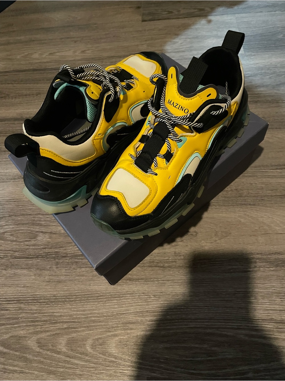 Mazino Yellow & Black Sneaker